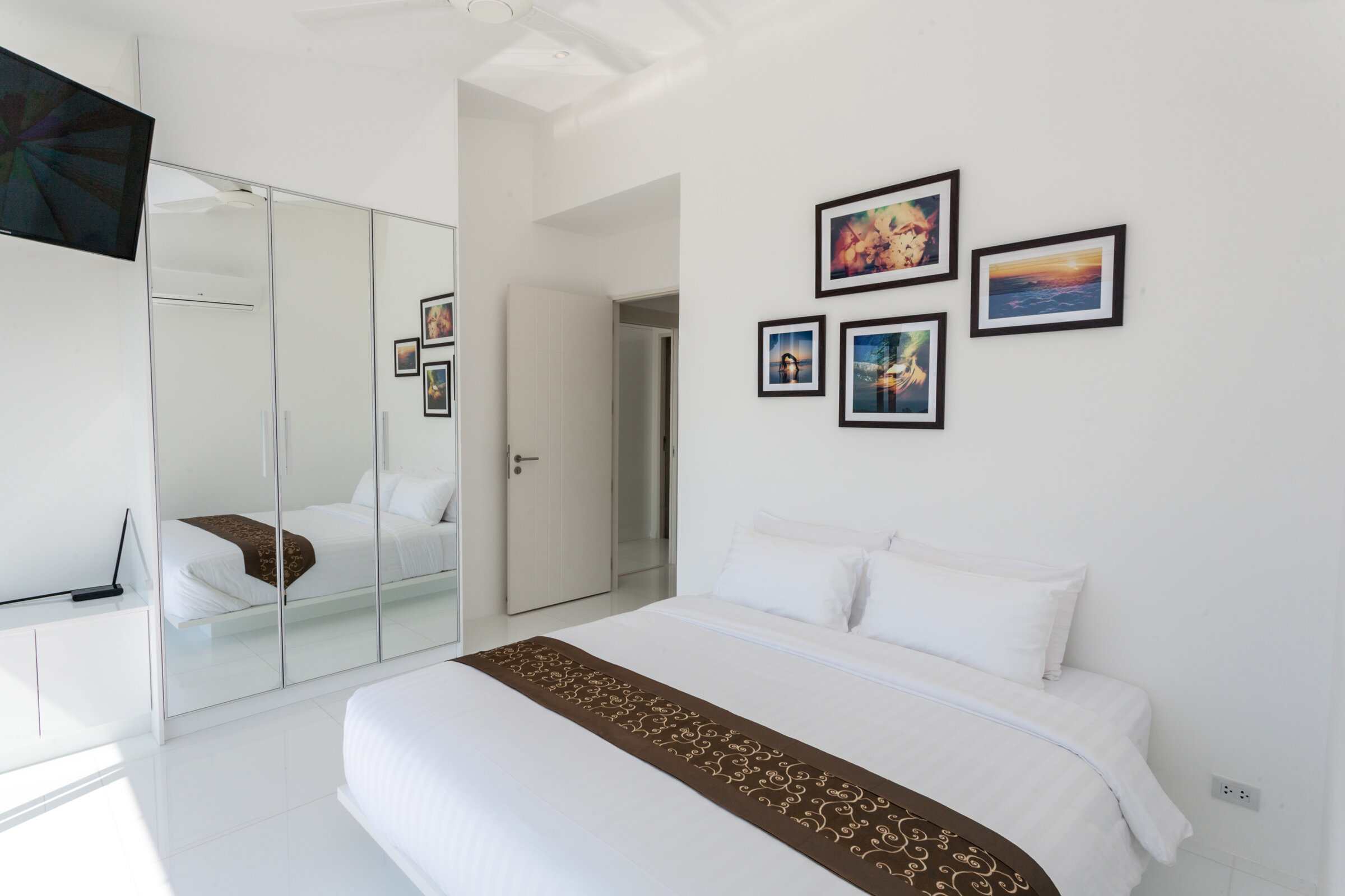 Villa Daizo outdoor patio at sunset